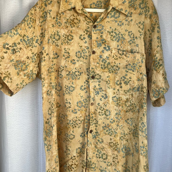 Vintage men’s Hawaiian shirt in excellent condition! - Picture 2 of 4